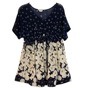 Siren Lily Women’s Maternity Floral Sheer Blouse V-neck Elastic Waist Large